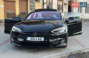 Лифтбек Tesla Model S 2017 в 