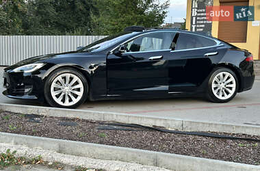 Лифтбек Tesla Model S 2017 в 