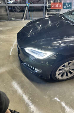 Лифтбек Tesla Model S 2017 в 