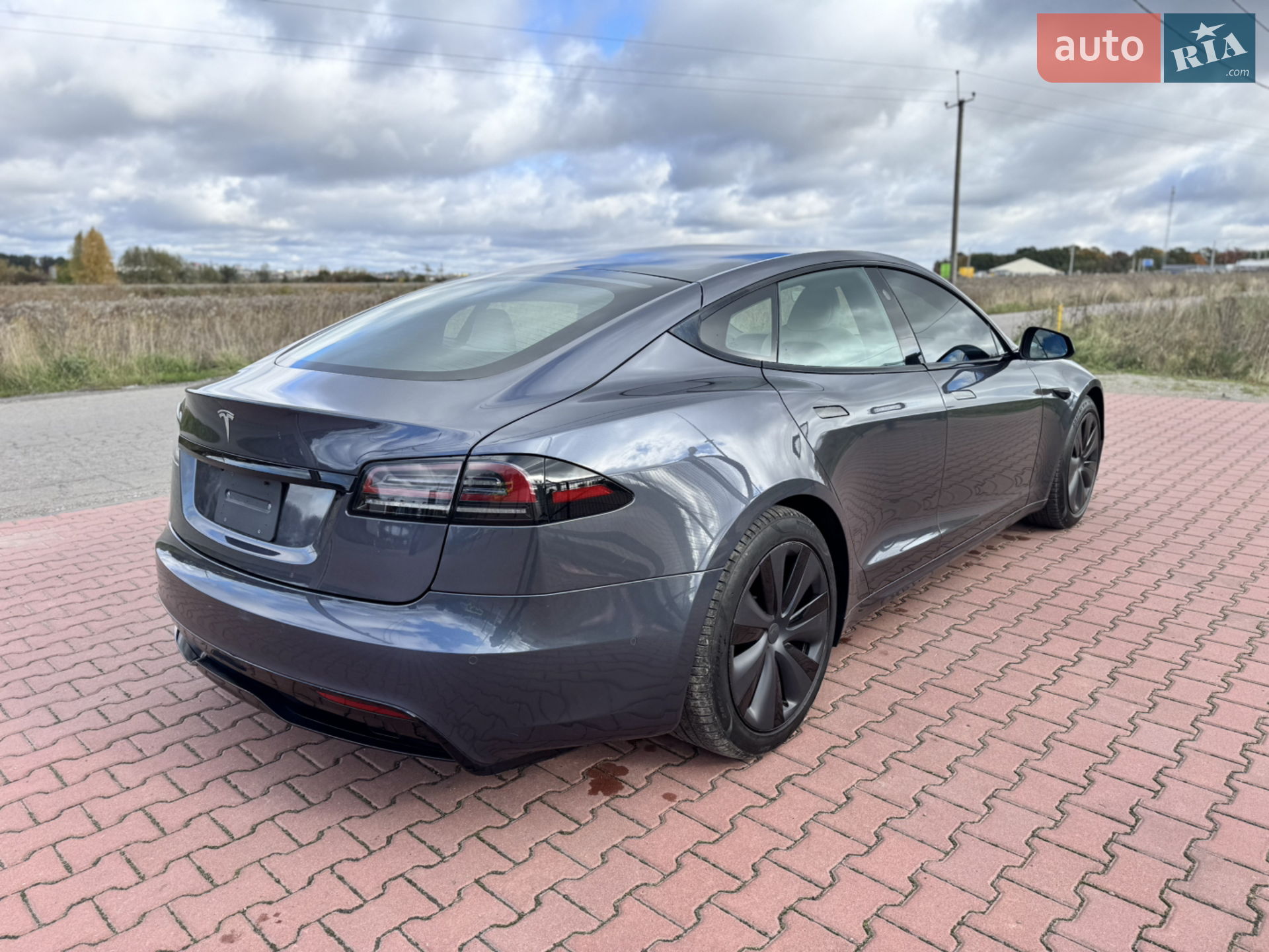 2022 Tesla Model S - мініатюра 12