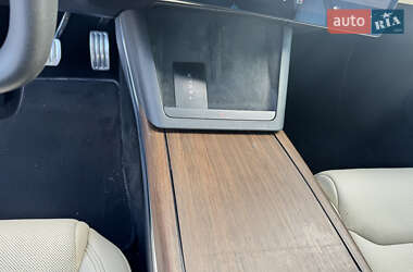 Лифтбек Tesla Model S 2022 в 