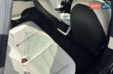 Лифтбек Tesla Model S 2022 в 