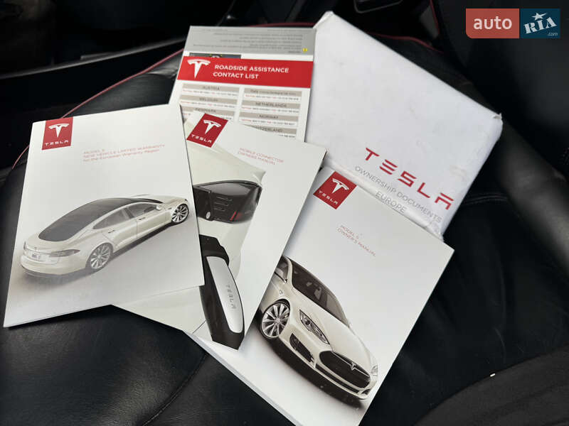 Лифтбек Tesla Model S 2013 в Киеве