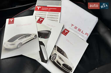 Лифтбек Tesla Model S 2013 в 