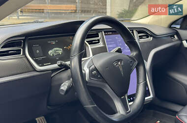 Лифтбек Tesla Model S 2013 в 