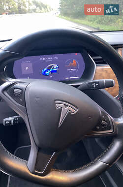 Лифтбек Tesla Model S 2019 в 