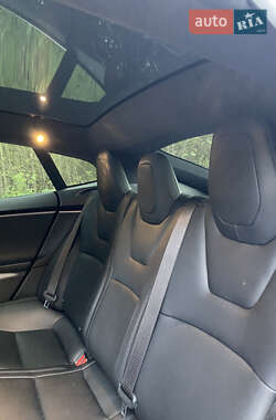 Лифтбек Tesla Model S 2019 в 