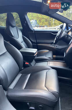 Лифтбек Tesla Model S 2019 в 