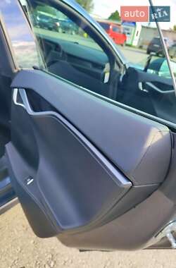 Лифтбек Tesla Model S 2018 в Кобеляках фото 49 Лифтбек Tesla Model S 2018 в Кобеляках