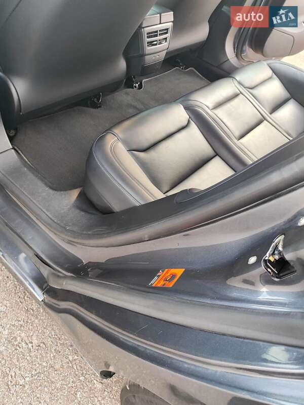 Лифтбек Tesla Model S 2018 в Кобеляках