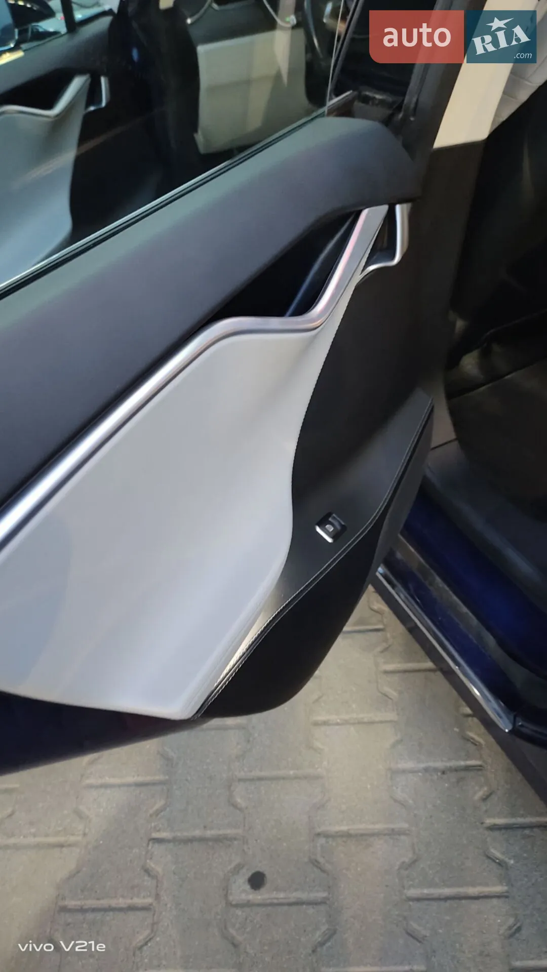 2016 Tesla Model S - мініатюра 22