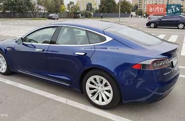 Лифтбек Tesla Model S 2016 в Киеве
