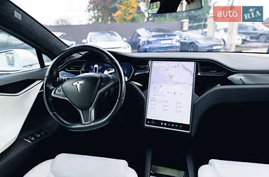 Лифтбек Tesla Model S 2020 в 