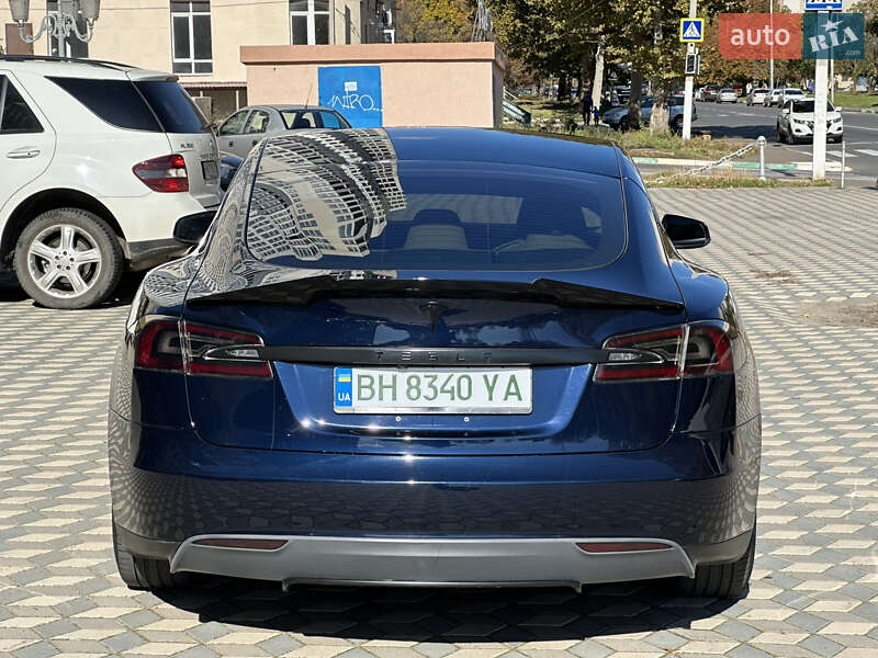 Ліфтбек Tesla Model S 2013 в Чорноморську
