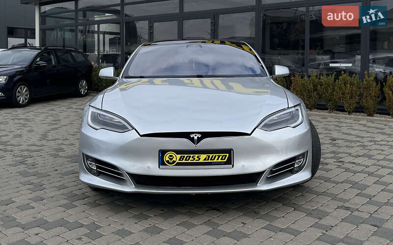 Ліфтбек Tesla Model S 2018 в Мукачевому