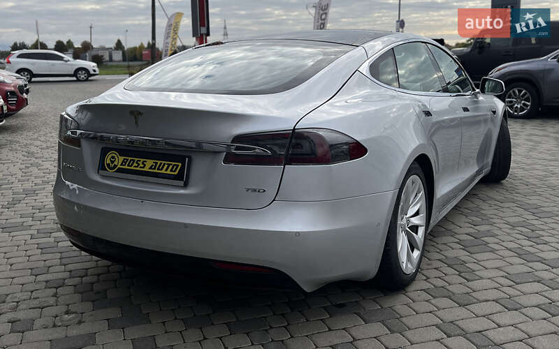 Ліфтбек Tesla Model S 2018 в Мукачевому