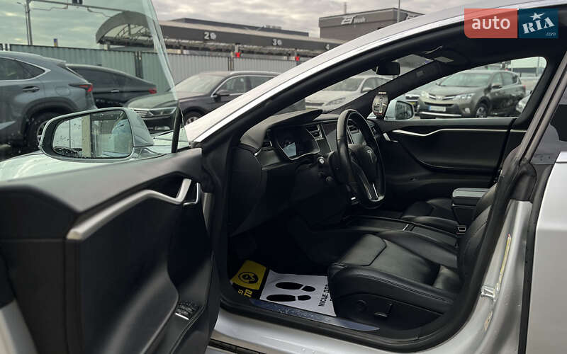 Ліфтбек Tesla Model S 2018 в Мукачевому