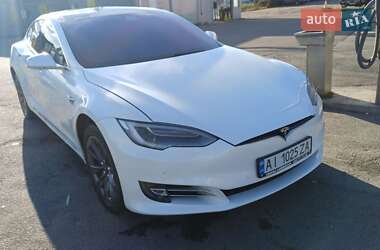 Ліфтбек Tesla Model S 2020 в Києві