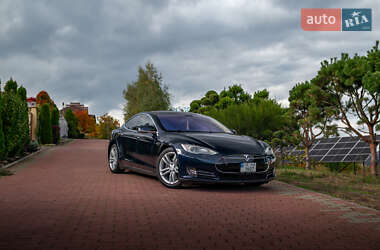 Лифтбек Tesla Model S 2013 в 