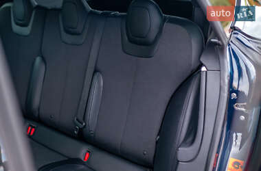 Лифтбек Tesla Model S 2013 в 