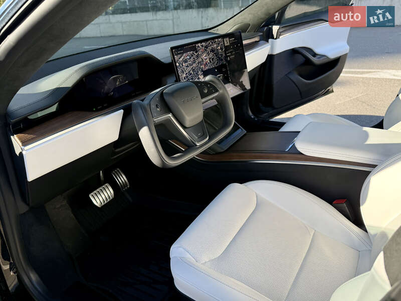 Лифтбек Tesla Model S 2022 в Киеве