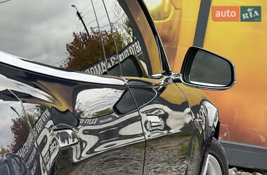 Лифтбек Tesla Model S 2013 в 