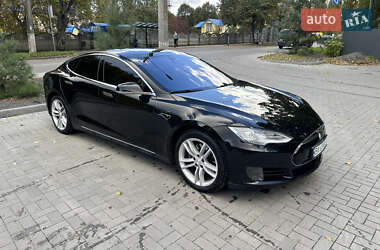 Ліфтбек Tesla Model S 2015 в Хмельницькому