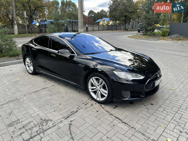 Tesla Model S 2015 Tesla Model S 2015