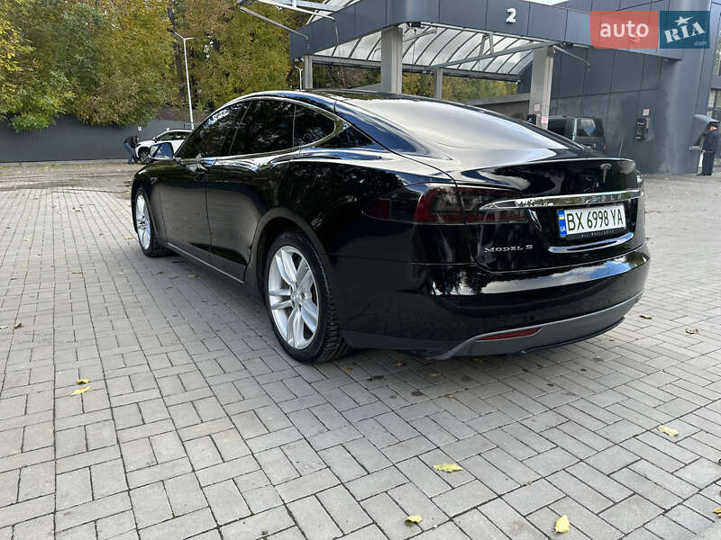Лифтбек Tesla Model S 2015 в Хмельницком фото 7 Лифтбек Tesla Model S 2015 в Хмельницком