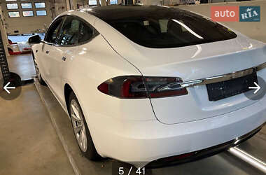 Лифтбек Tesla Model S 2018 в 