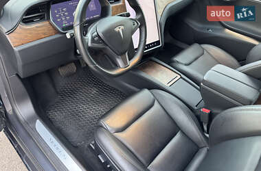 Ліфтбек Tesla Model S 2020 в Дніпрі