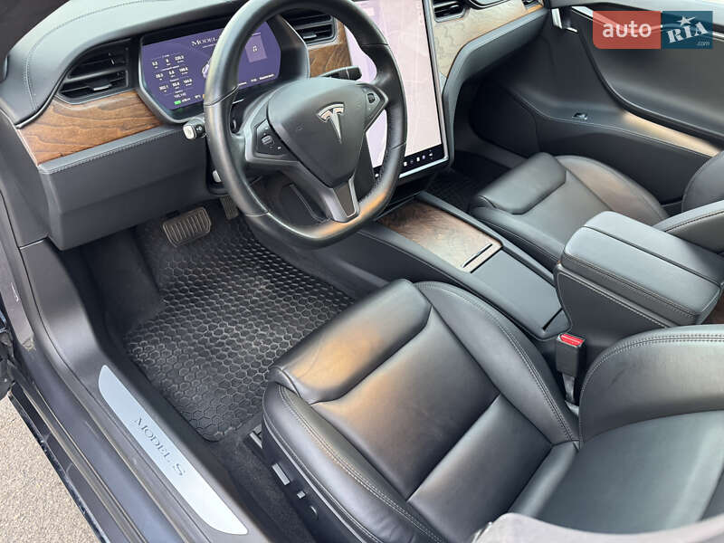 Ліфтбек Tesla Model S 2020 в Запоріжжі