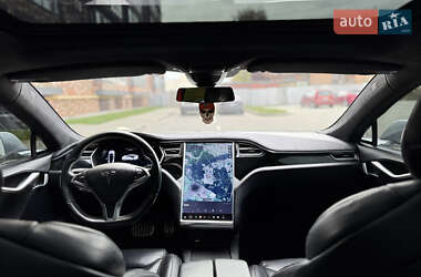 Лифтбек Tesla Model S 2016 в 