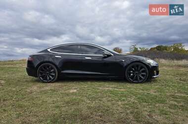 Ліфтбек Tesla Model S 2016 в 