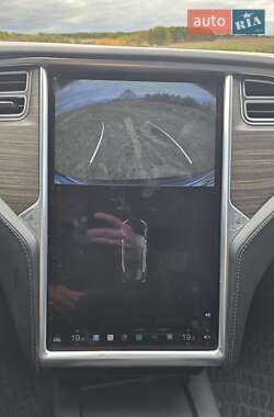 Ліфтбек Tesla Model S 2016 в 