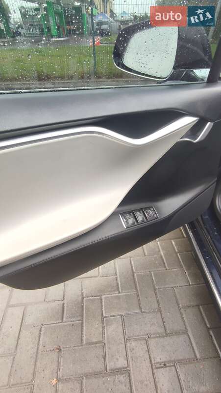 Лифтбек Tesla Model S 2013 в Житомире фото 13 Лифтбек Tesla Model S 2013 в Житомире
