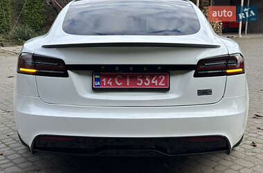 Лифтбек Tesla Model S 2024 в 