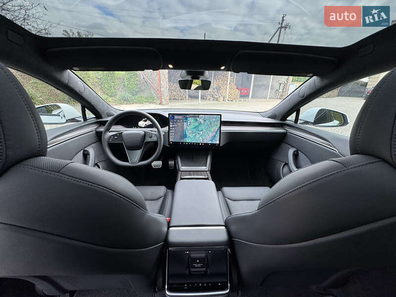 Лифтбек Tesla Model S 2024 в Львове