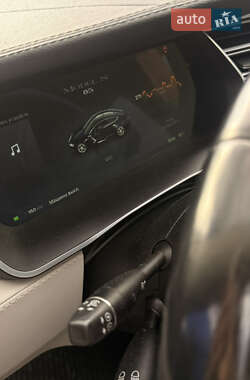 Лифтбек Tesla Model S 2014 в 