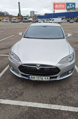 Лифтбек Tesla Model S 2014 в Житомире