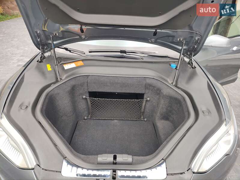 Лифтбек Tesla Model S 2013 в Василькове