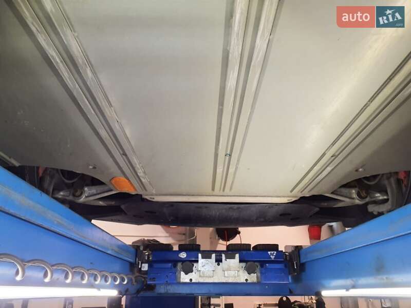 Ліфтбек Tesla Model S 2014 в Києві фото 11 Ліфтбек Tesla Model S 2014 в Києві