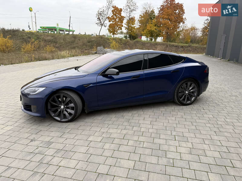 Лифтбек Tesla Model S 2017 в Хмельницком фото 4 Лифтбек Tesla Model S 2017 в Хмельницком