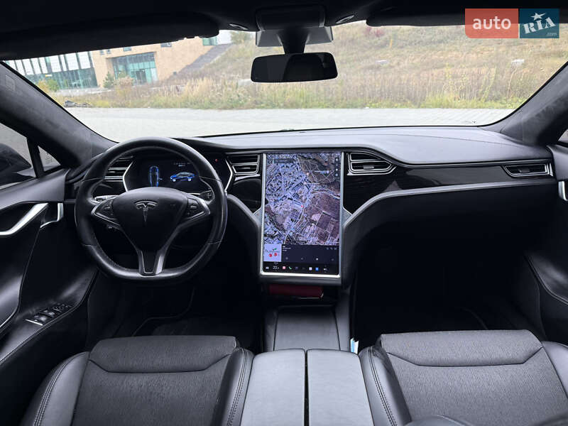 Лифтбек Tesla Model S 2017 в Хмельницком фото 12 Лифтбек Tesla Model S 2017 в Хмельницком