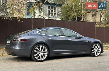 Лифтбек Tesla Model S 2020 в 