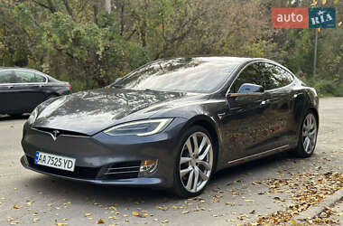 Лифтбек Tesla Model S 2020 в 