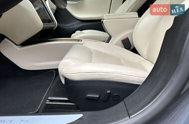 Лифтбек Tesla Model S 2020 в 