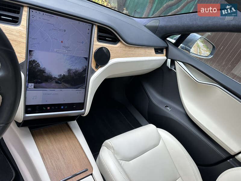 Ліфтбек Tesla Model S 2020 в Києві