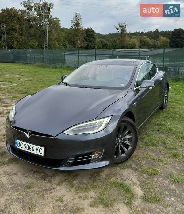 Лифтбек Tesla Model S 2018 в Львове фото Лифтбек Tesla Model S 2018 в Львове