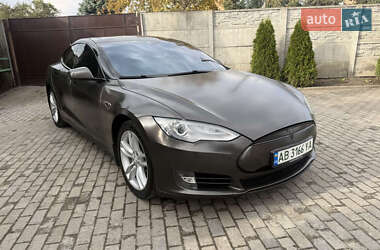 Лифтбек Tesla Model S 2014 в Львове